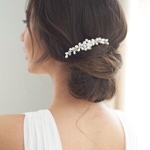 Brand New Dareth Colburn Pearl Hair Clip